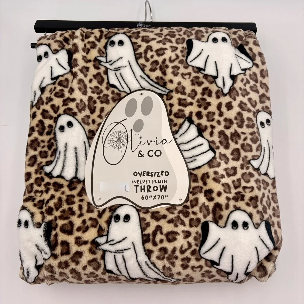 Olivia & Co Leopard Ghost Oversized Velvet Plush Halloween Throw Blanket 60x70